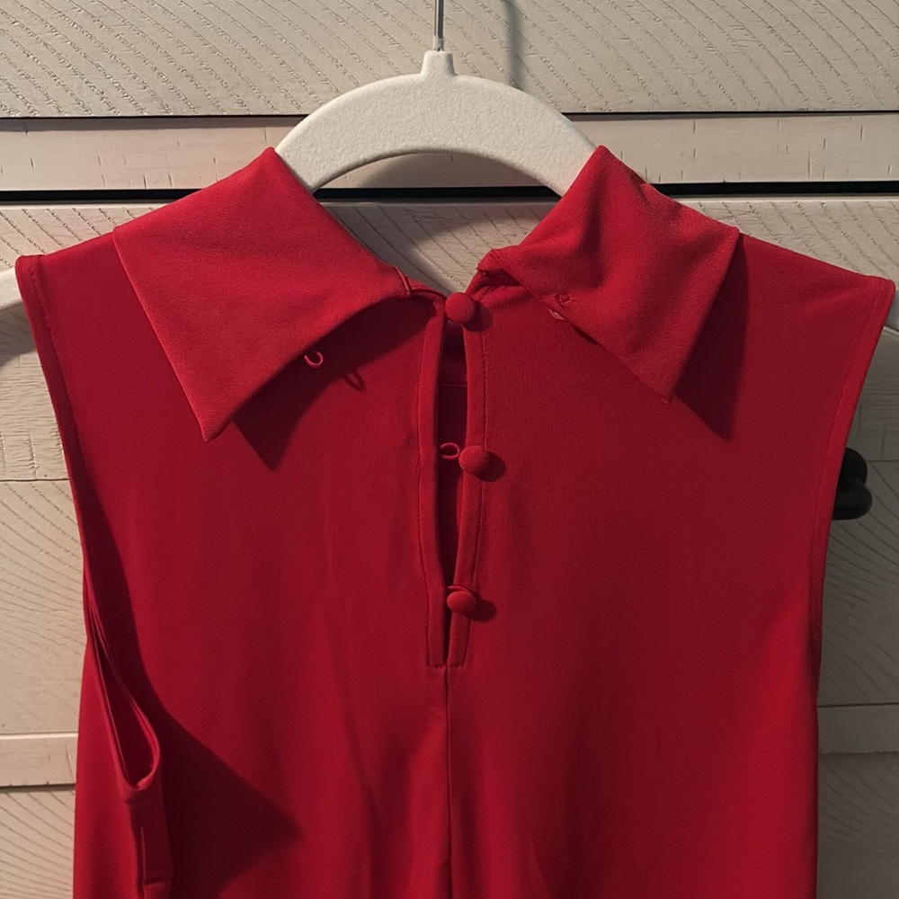 Banana Republic red sleeveless top